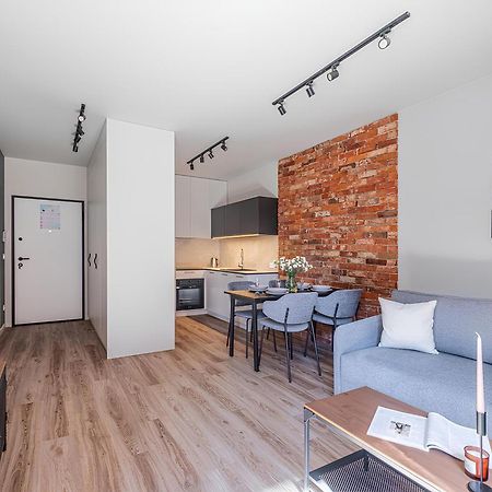 Flatbook - City Center Apartments Doki Living Gdansk Bagian luar foto