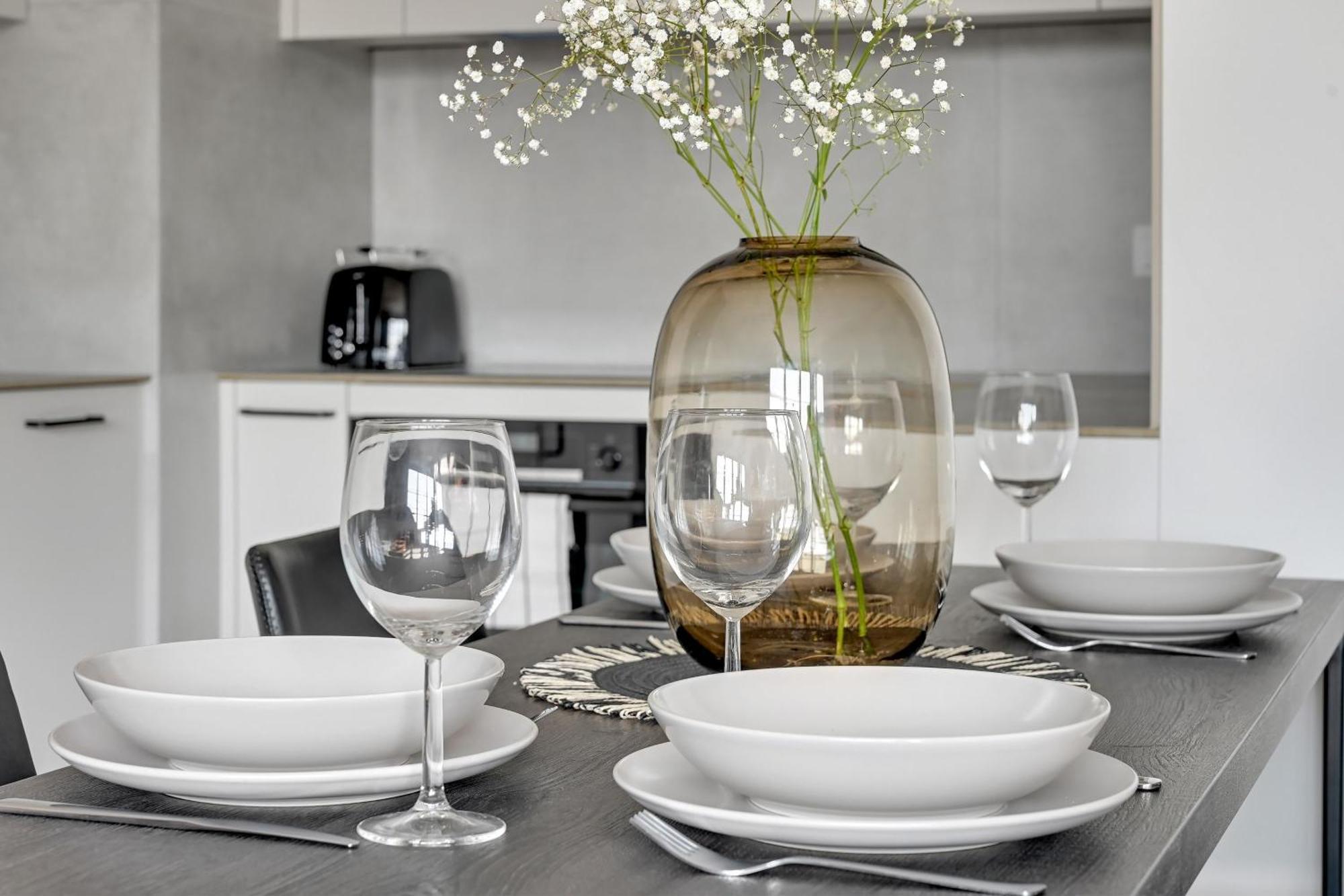 Flatbook - City Center Apartments Doki Living Gdansk Bagian luar foto