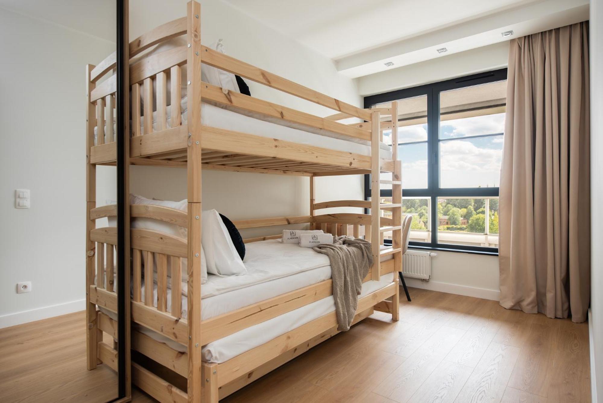 Flatbook - City Center Apartments Doki Living Gdansk Bagian luar foto