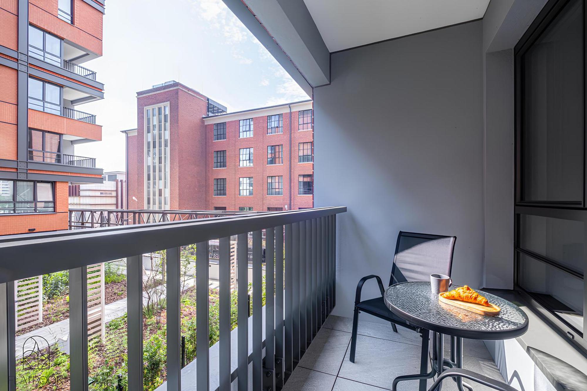Flatbook - City Center Apartments Doki Living Gdansk Bagian luar foto