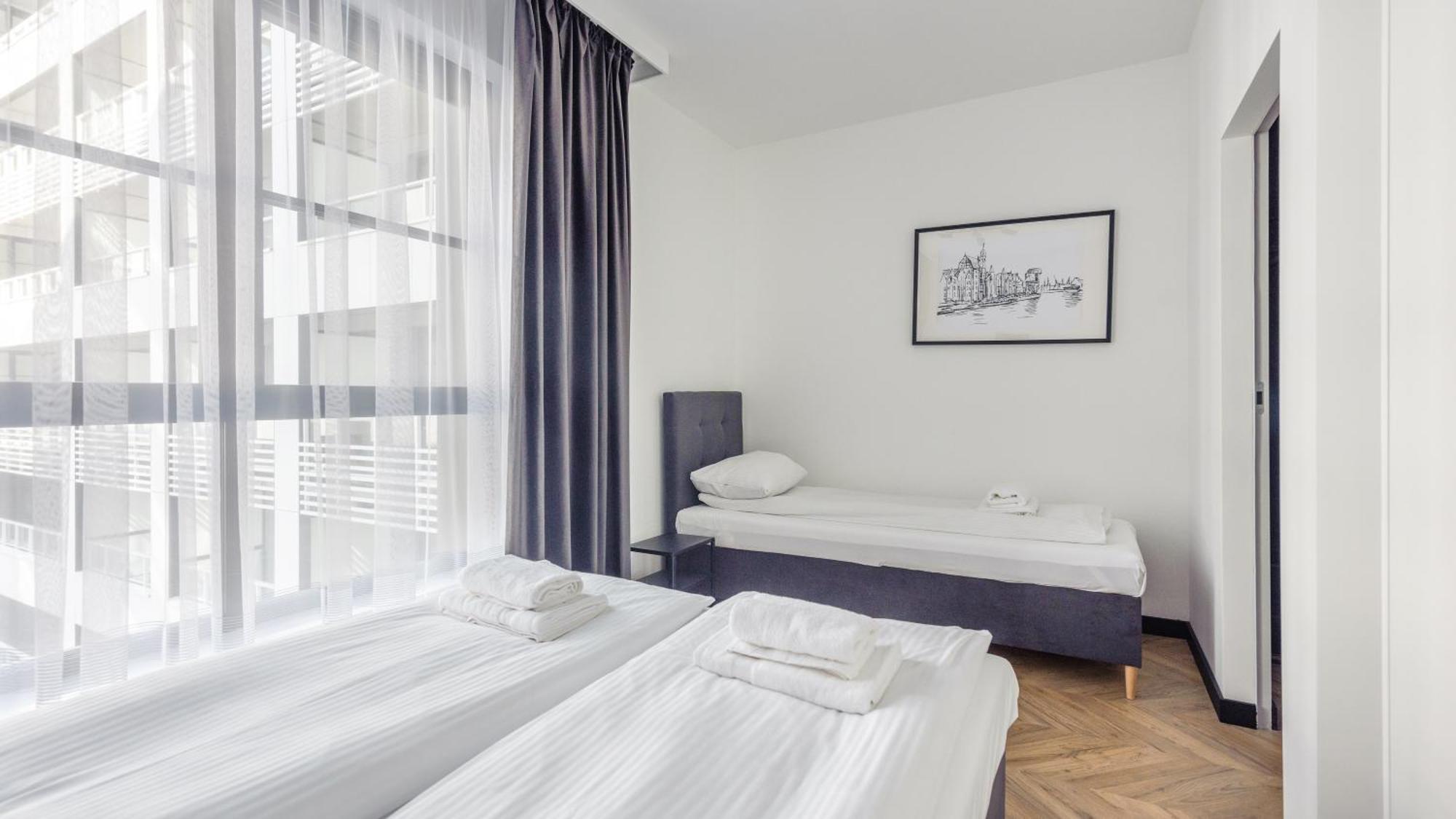 Flatbook - City Center Apartments Doki Living Gdansk Bagian luar foto